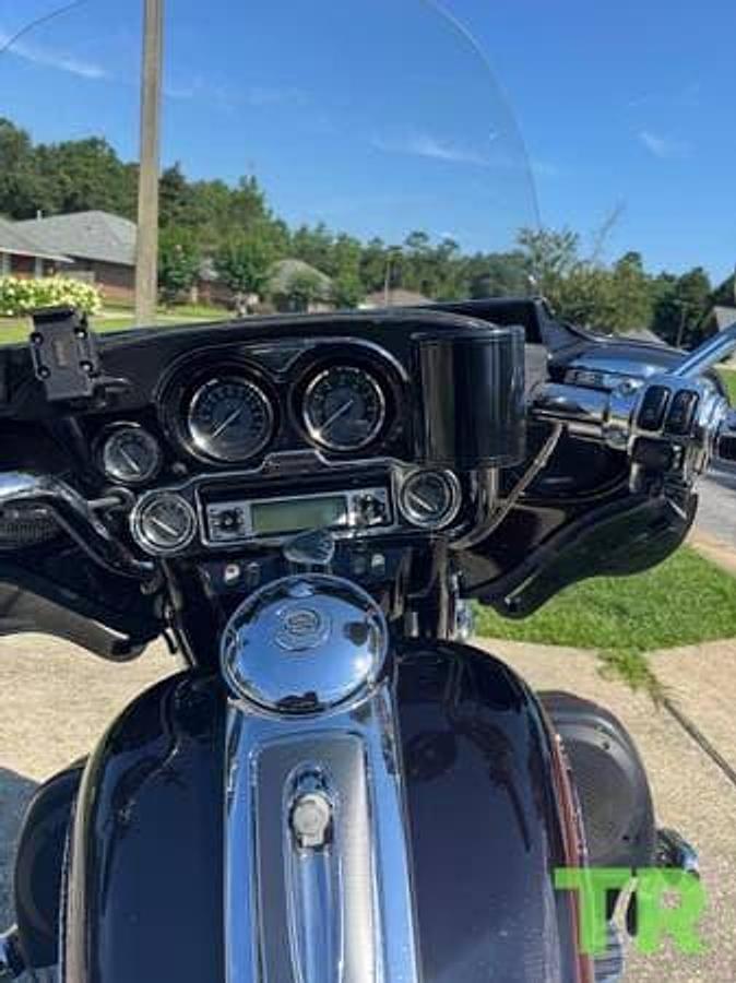 Used 2011 Harley-Davidson CVO Ultra Classic Electra Glide FL