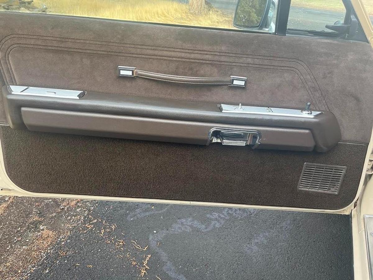 Used 1986 Ford Crown Victoria