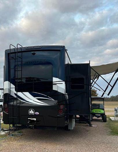 Used 2019 Redwood 3901MB