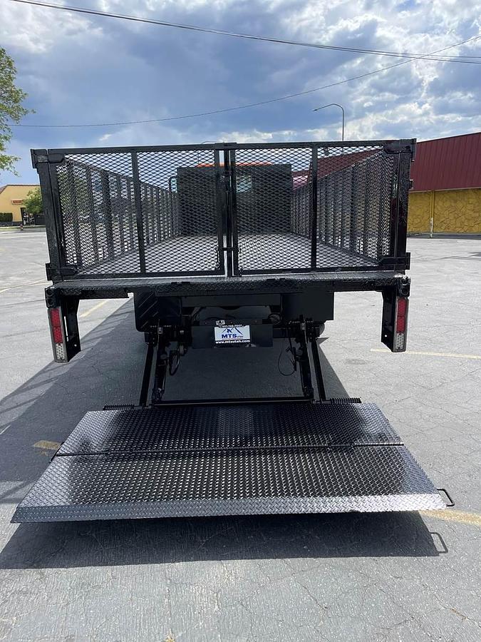 Used 2018 Peterbilt 337 Single Axle