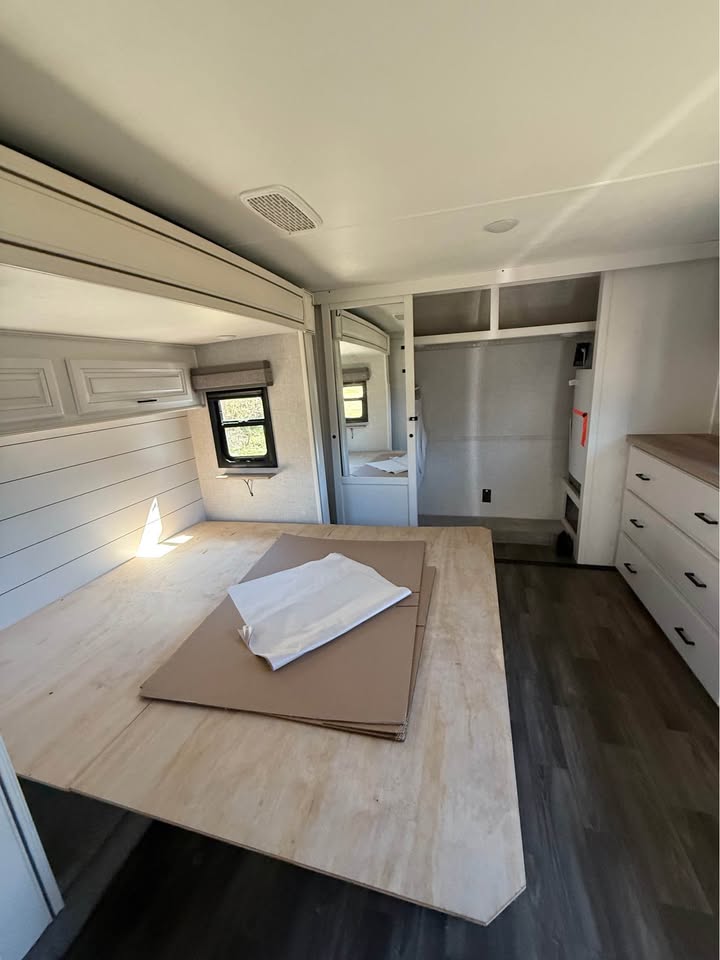 Used 2024 Highland Ridge Open Range 371MB Fifth Wheel