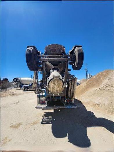 Used 2017 KENWORTH W900 Mixer Truck