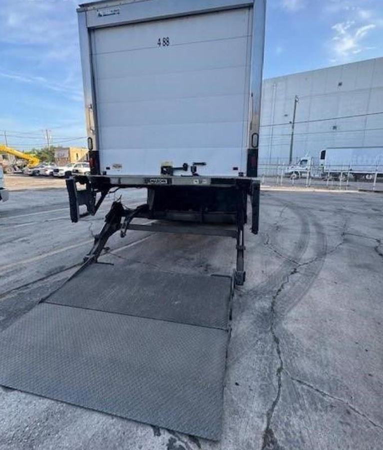 Used 2016 Freightliner M2 Box Truck