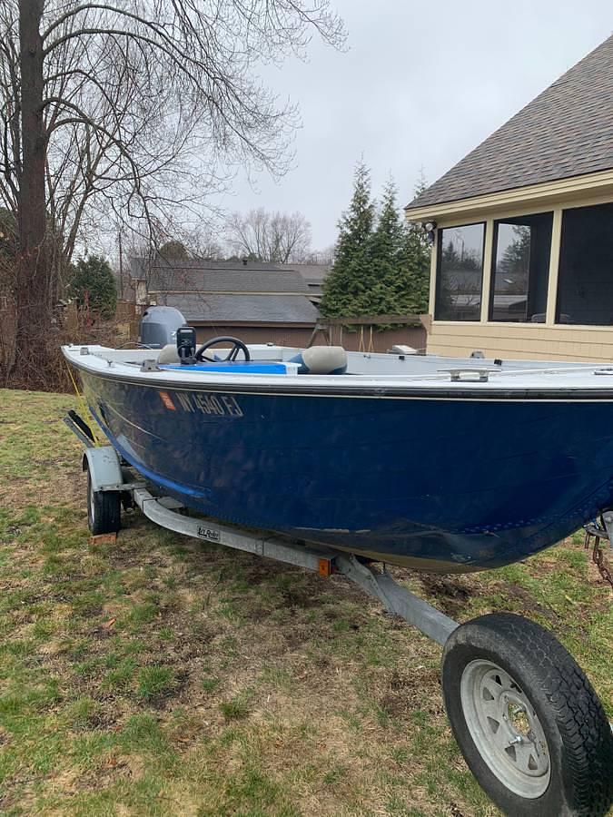 Used 1989 Grumman Fishing Boat With Trailer