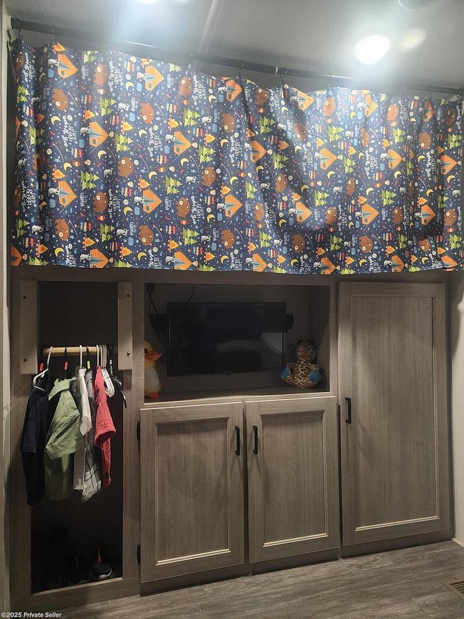 Used 2024 Forest River Aurora 34BHTS Travel Trailer