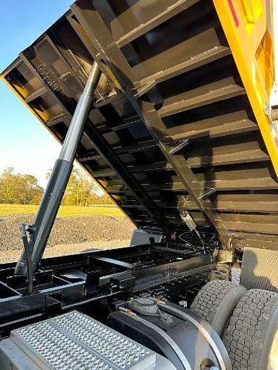 Used 2022 Peterbilt 579