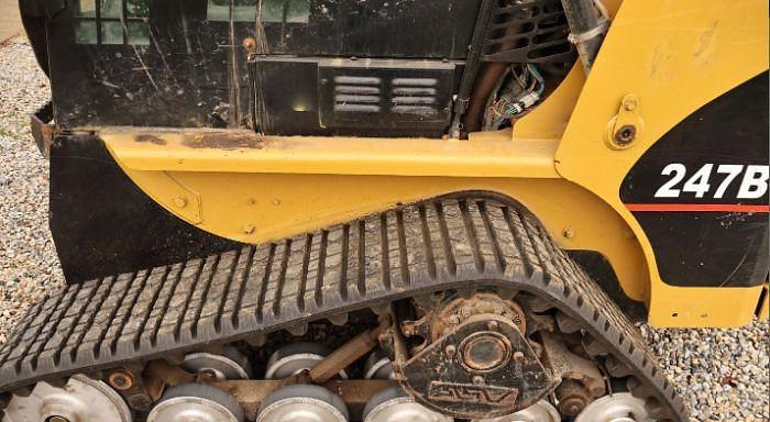 Used 2005 CATERPILLAR 247B