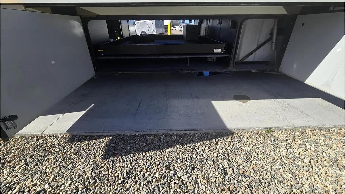 Used 2016 Winnebago Journey 40r