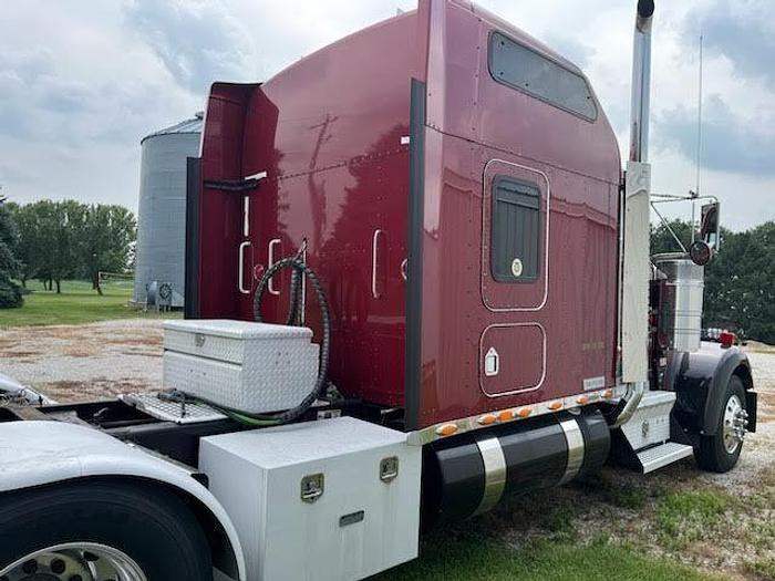 Used 2007 KENWORTH W9L