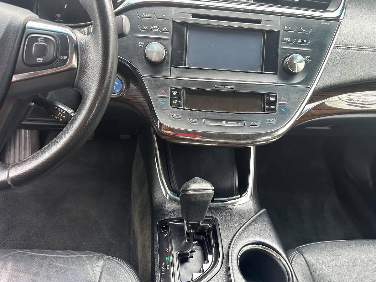 Used 2013 TOYOTA AVALON HYBRID XLE