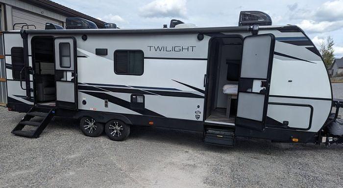 Used 2021 Cruiser RV Twilight Signature 2500