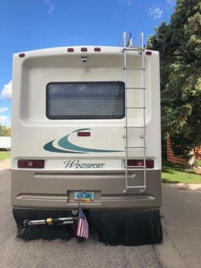 Used 1998 Four Winds Windsport 33B