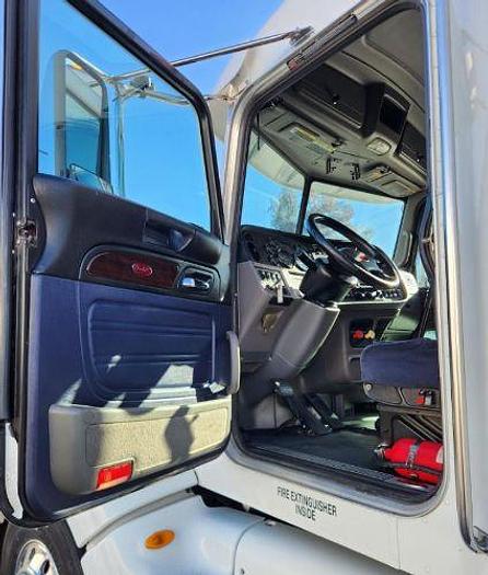 Used 2012 Peterbilt 386