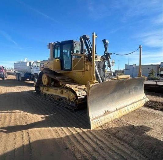 Used 2018 CATERPILLAR D6T