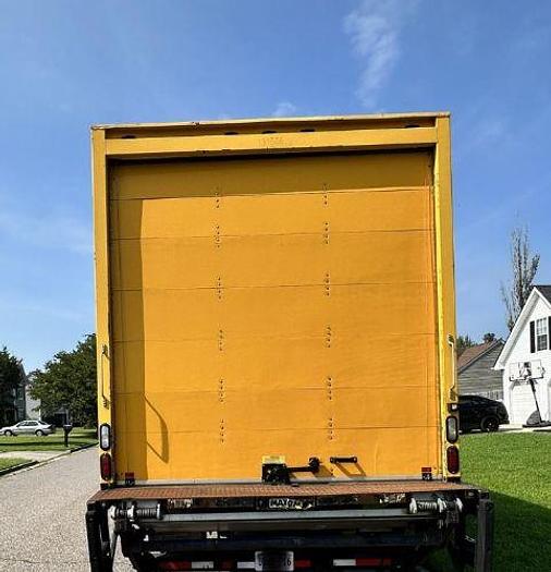 Used 2016 Freightliner BUSINESS CLASS M2 106