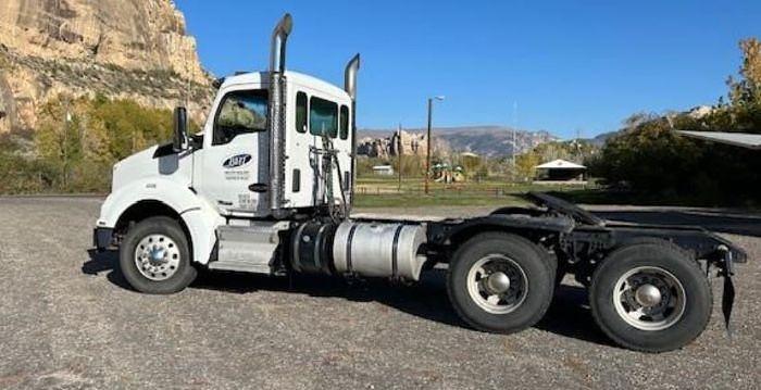 Used 2014 KENWORTH T880