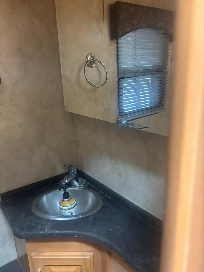 Used 2007 Gulf Stream Coach Friendship G8 8412 Class A Motorhome