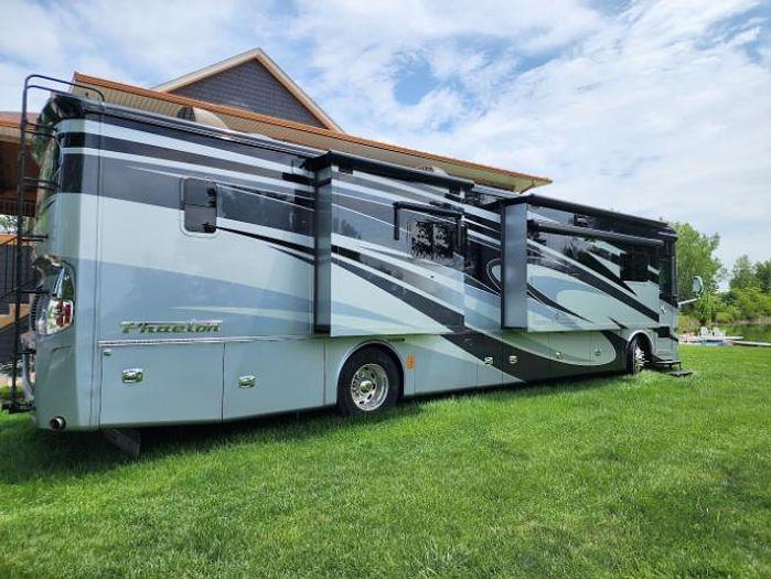 Used 2017 Tiffin Phaeton 40QBH