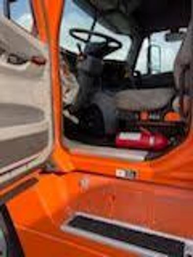 Used 2012 Freightliner Columbia 120