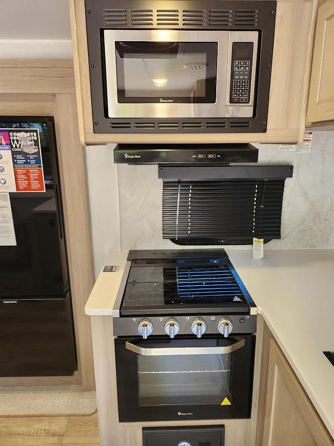 Used 2025 Forest River Rockwood Ultra Lite 2619FK Travel Trailer