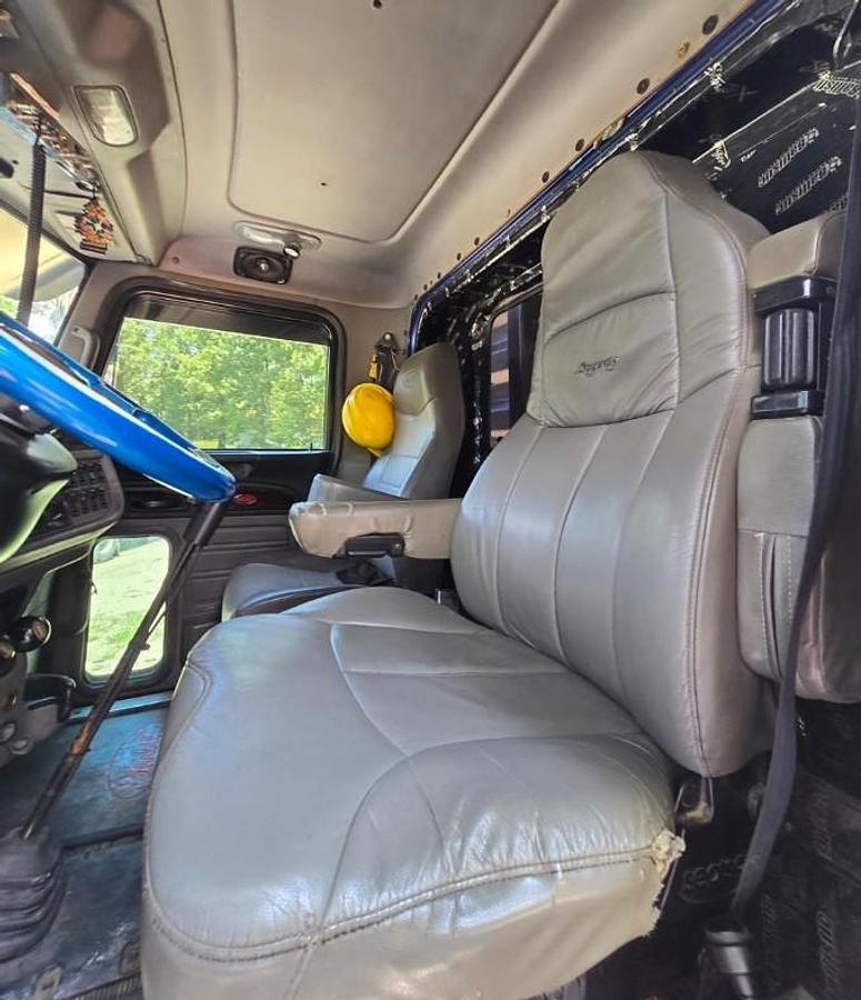 Used 2012 PETERBILT 389