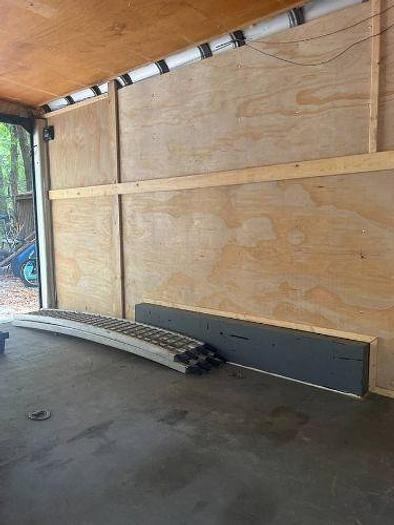 Used 1999 Wells Cargo EW2022