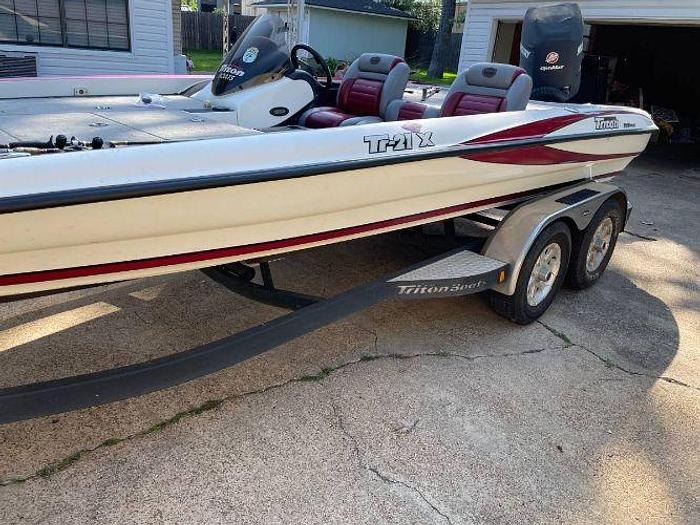 Used 2007 Triton TR21X with Trailer