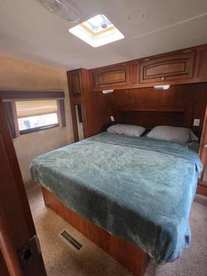Used 2011 Jayco Eagle Super Lite 29.5' Fifth Wheel