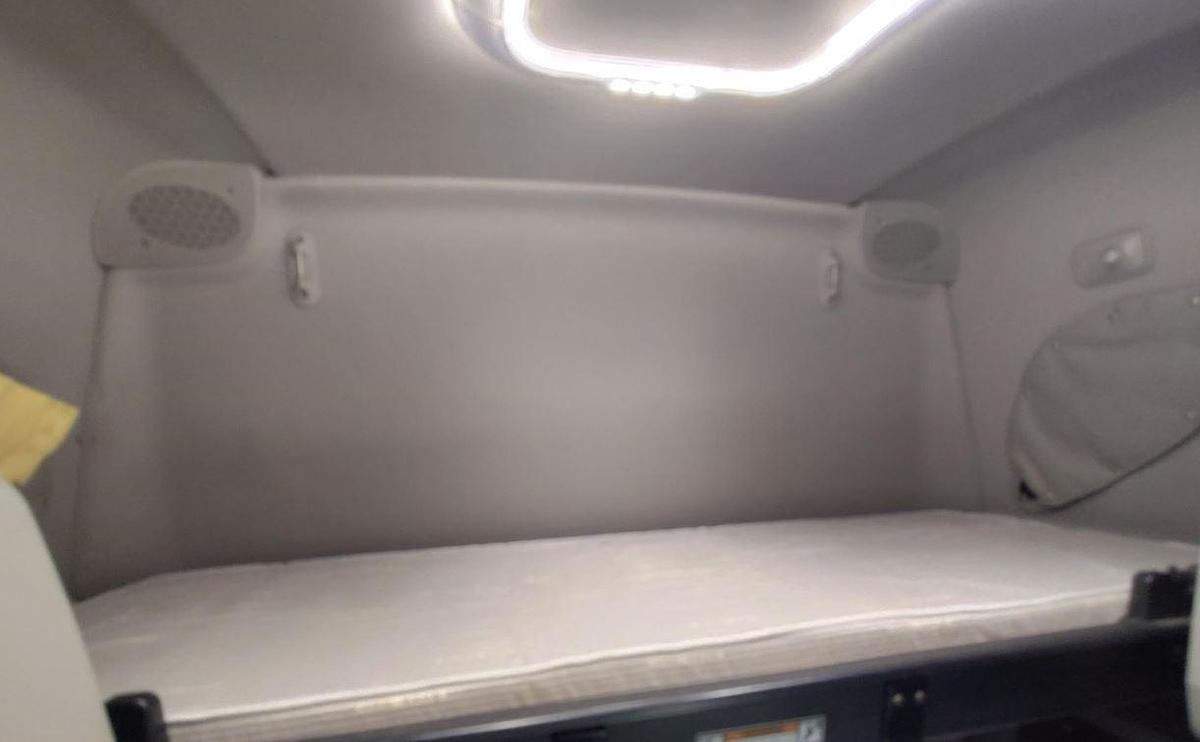 Used 2022 FREIGHTLINER CASCADIA 126