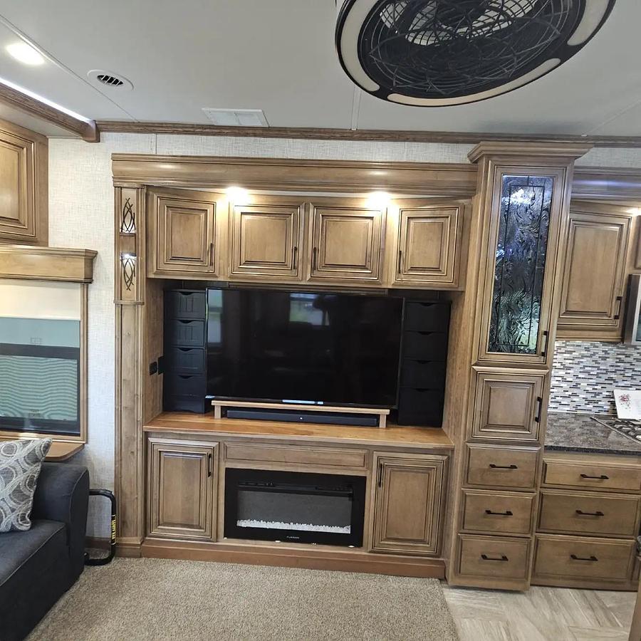 Used 2019 DRV Mobile Suite 44 Houston Fifth Wheel