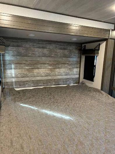 Used 2023 Rockwood Cougar Fifth Wheel