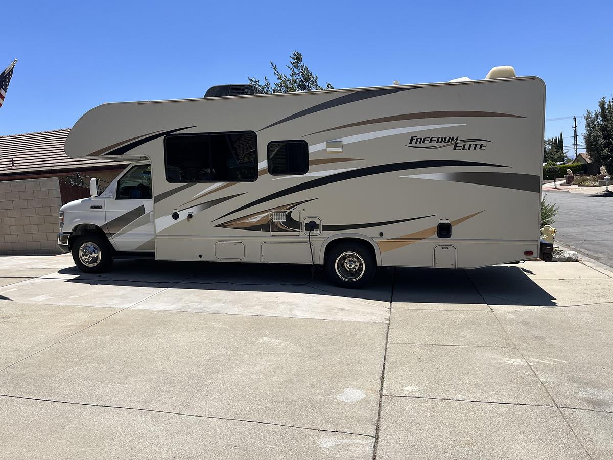 Used 2016 Thor Motor Coach Freedom Elite Class C Motorhome
