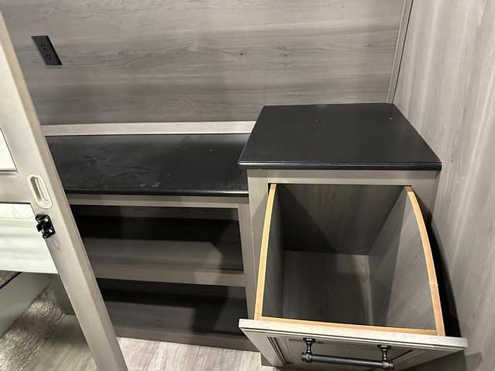 Used 2022 Keystone Montana High Country 385BR