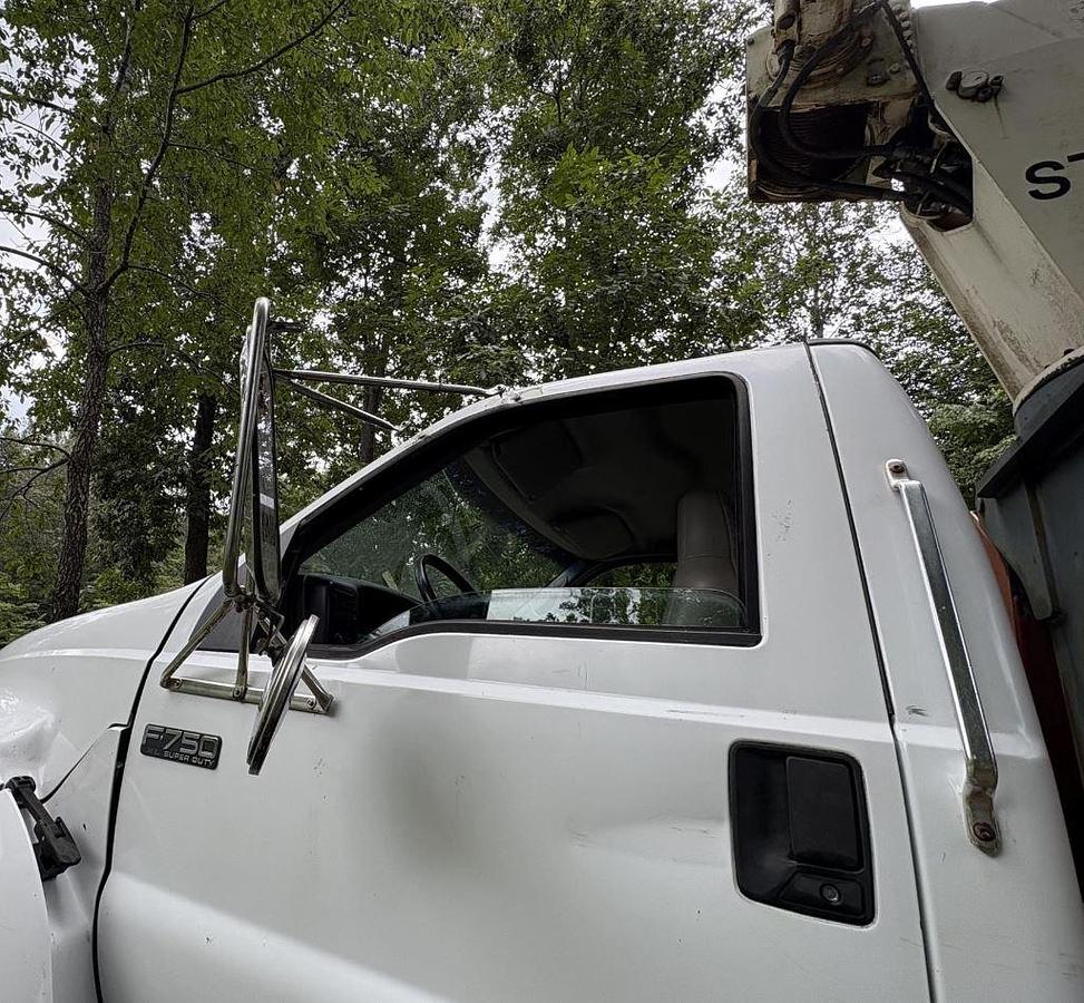 Used 2005 TEREX BT3470 MOUNTED ON 2005 FORD F750 XL