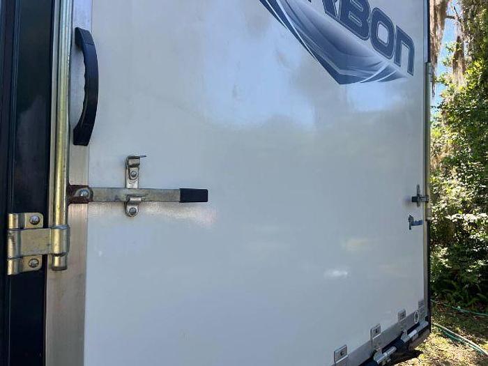 Used 2014 Keystone Carbon 31 Toyhauler