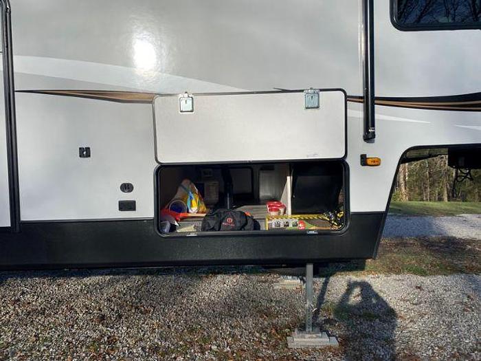 Used 2021 Keystone Sprinter 35BH