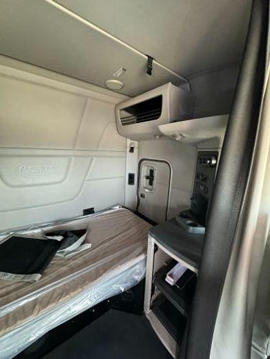 Used 2019 Peterbilt 579