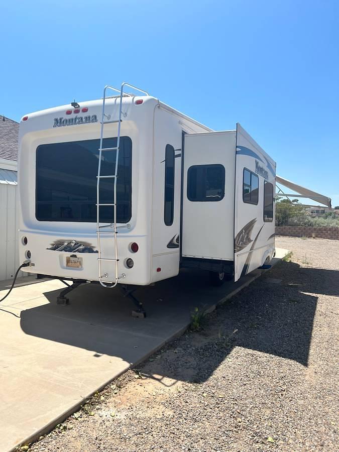 Used 2015 Keystone Montana Fifth Wheel
