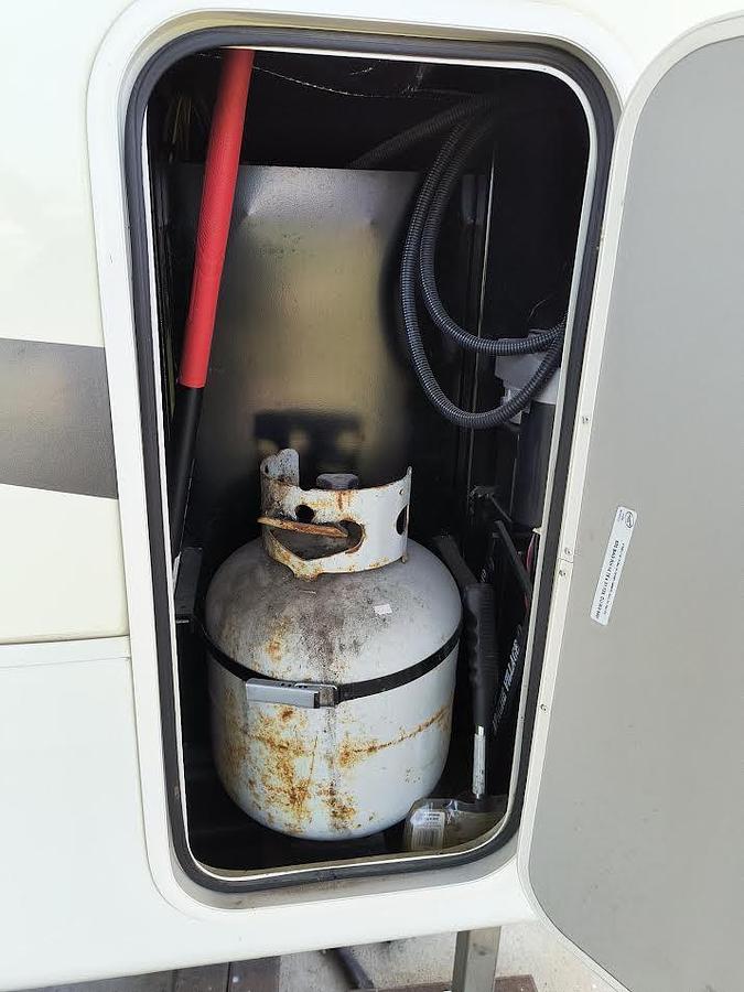 Used 2019 Jayco North Point 37BHFS