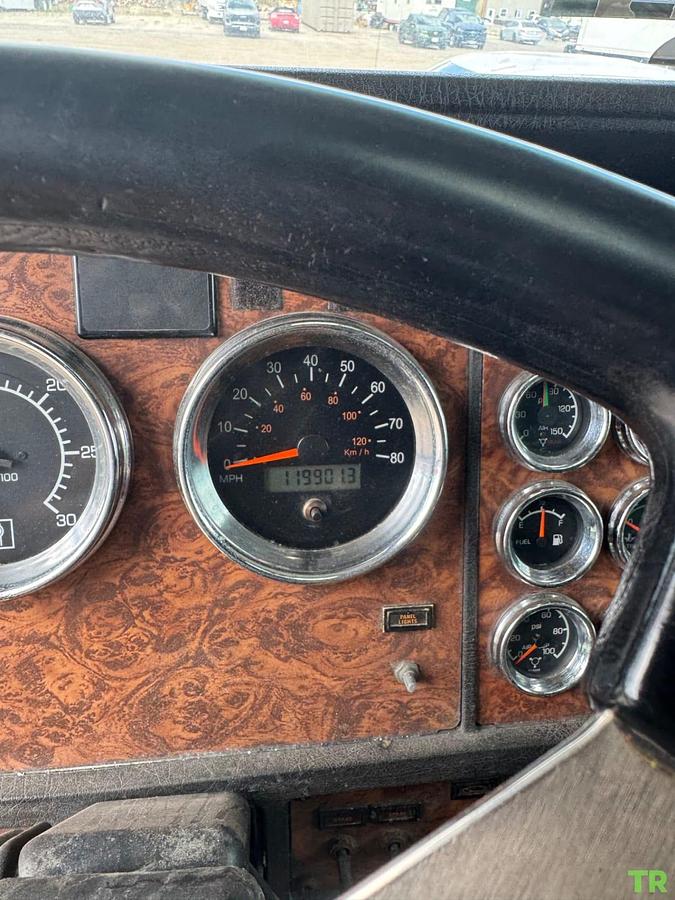 Used 2001 Kenworth W900