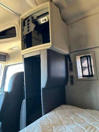 Used 2016 Volvo VNL 630 D13