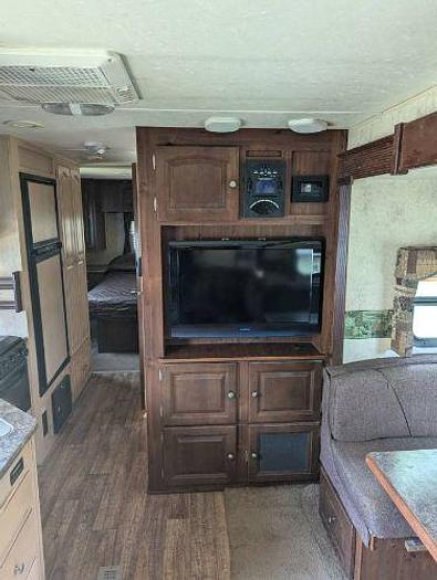 Used 2011 Forest River V Lite 26WRB