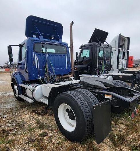 Used 2016 Freightliner Business Class M2 112