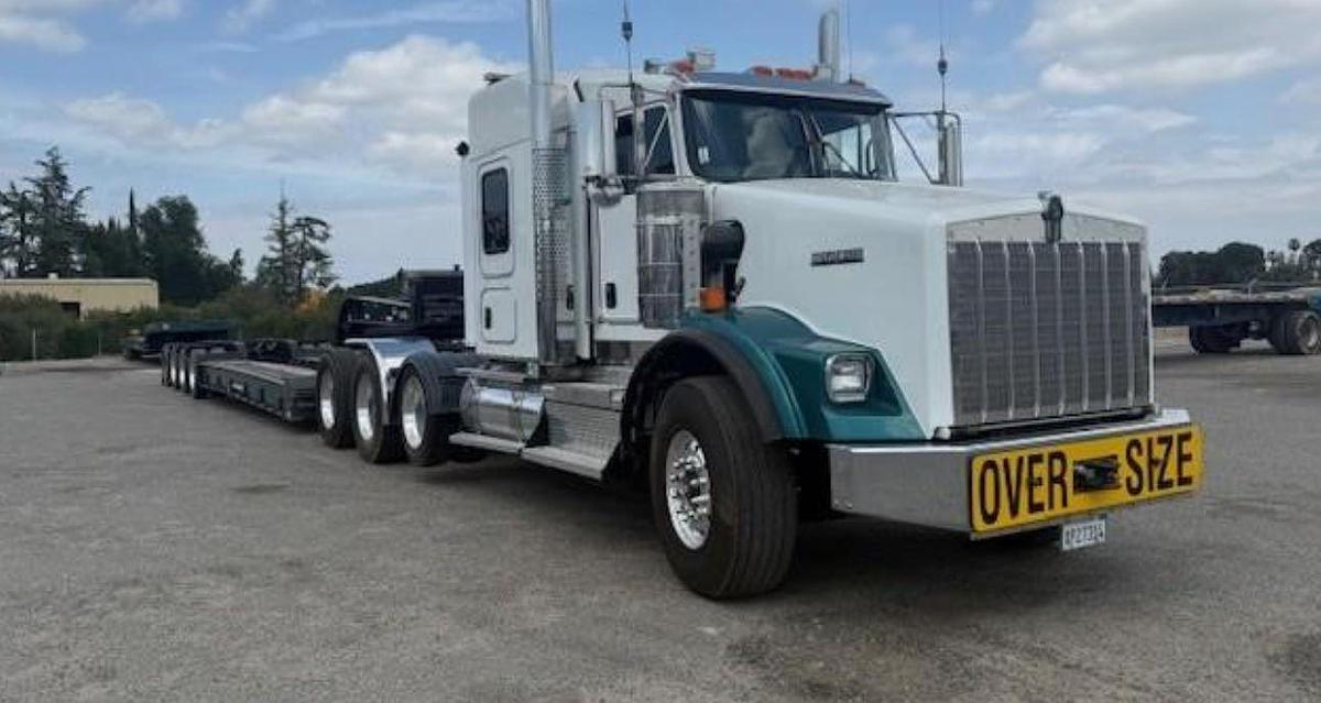 Used 2019 KENWORTH T800