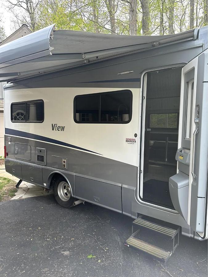 Used 2020 Winnebago View 24J