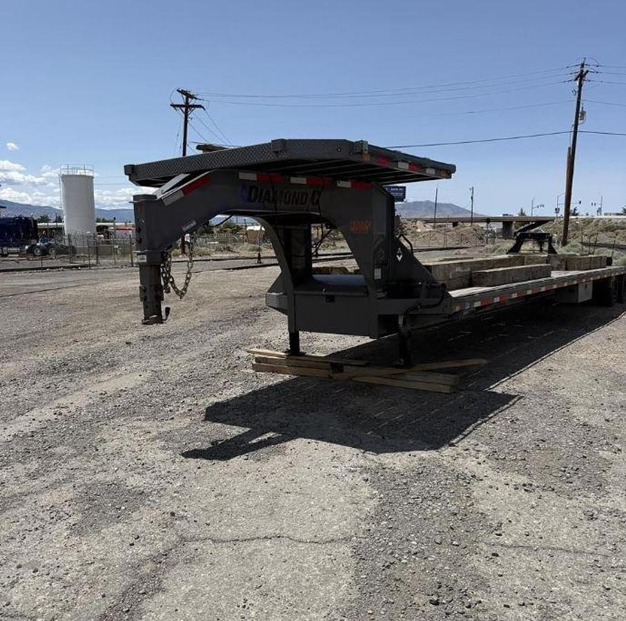Used 2023 Diamond C 45 Ft