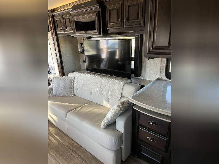 Used 2020 Newmar Dutch Star 4369