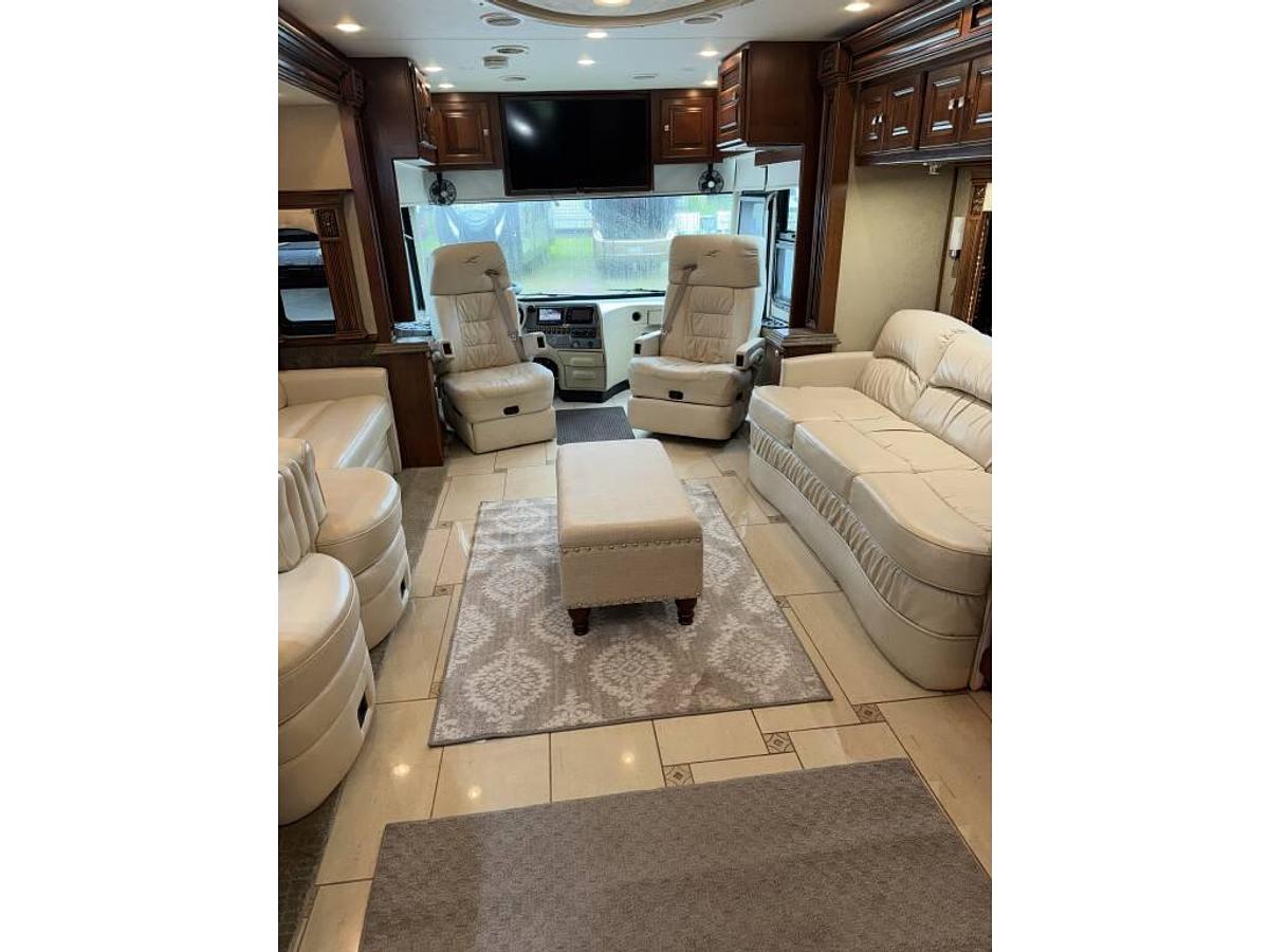 Used 2011 Tiffin Zephyr 45QBZ