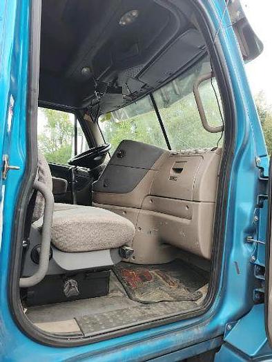 Used 2009 Freightliner Cascadia