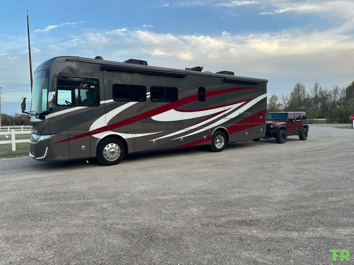 Used 2022 Tiffin Allegro RED 33AL